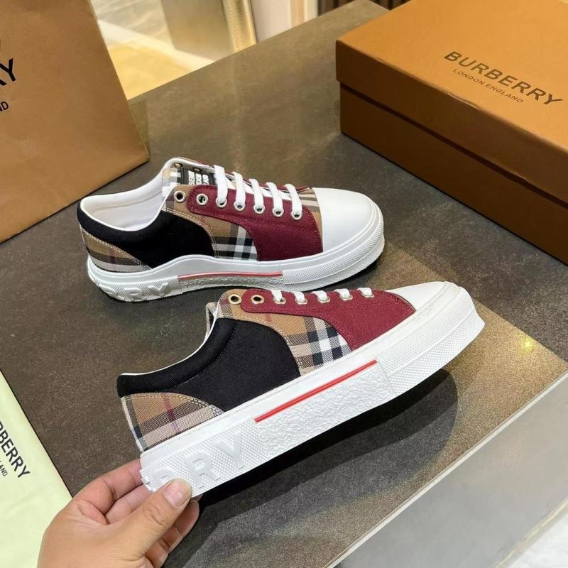 Burberry Low Shoes